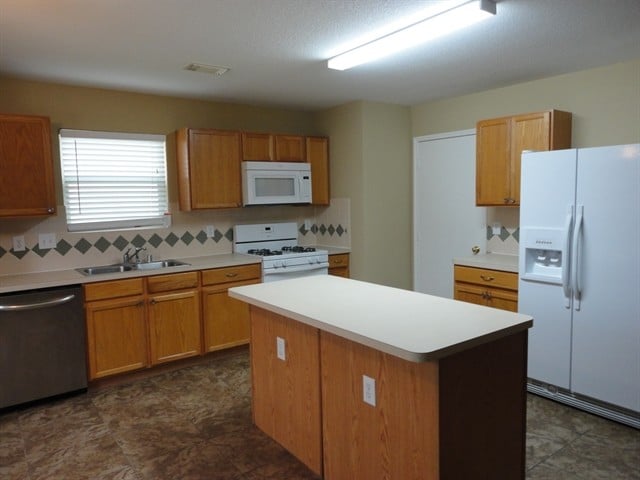 Photo - 18107 Quiet Ridge Ln