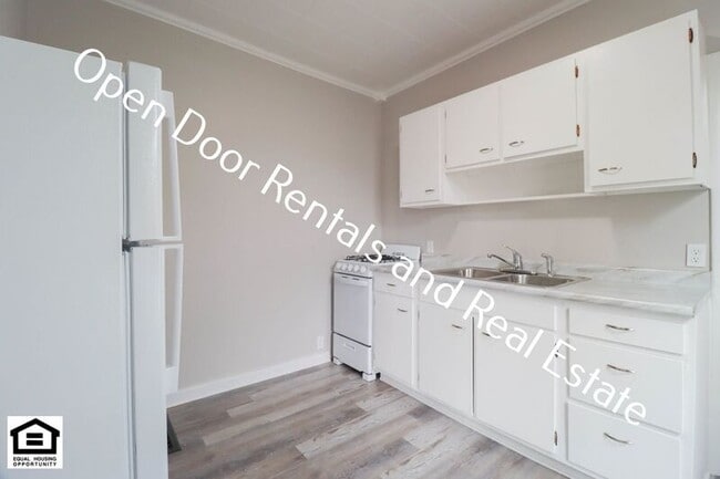 Photo - 1918 Riedmiller Ave Unit Apt 1