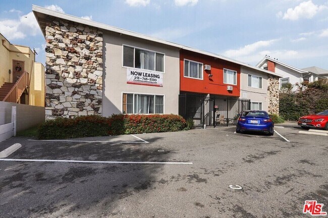 Photo - 1211 W 28th St Unidad 14