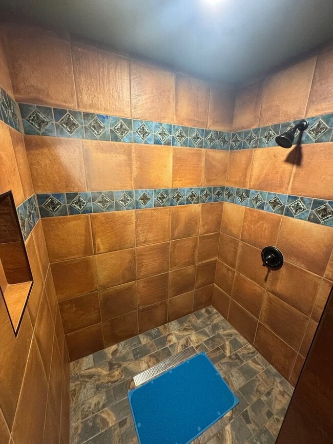 Photo - Quail Canyon Rd Unidad Apt #B