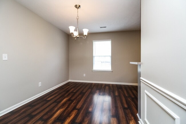 597 Butternut Trce