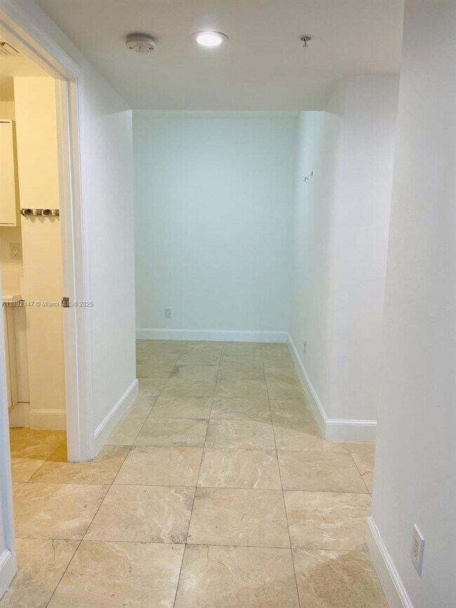Photo - 14951 Royal Oaks Ln Unidad 604
