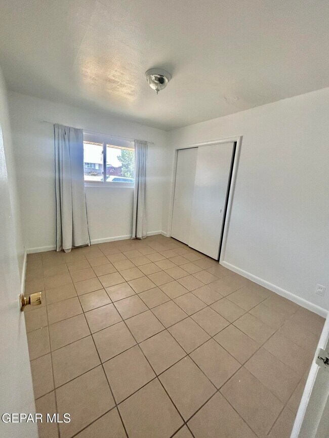Photo - 2900 Polk Ave