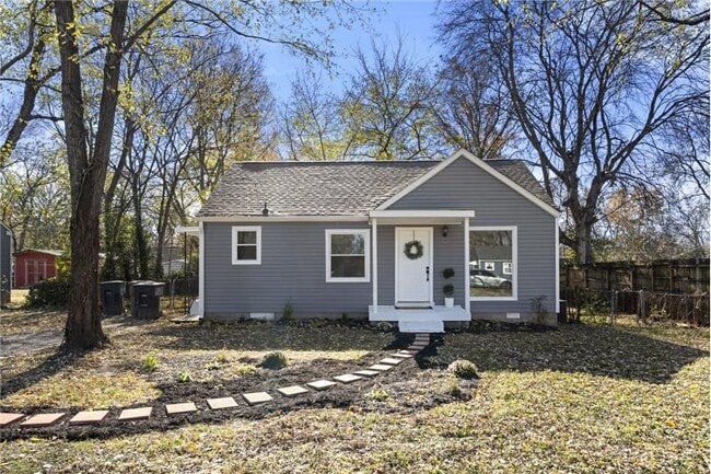 Building Photo - 1211 Thompson Pl