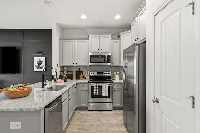 Photo - 25 Crossing Ln