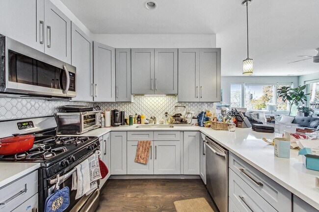 Photo - 3620 W Irving Park Rd Unidad 2R