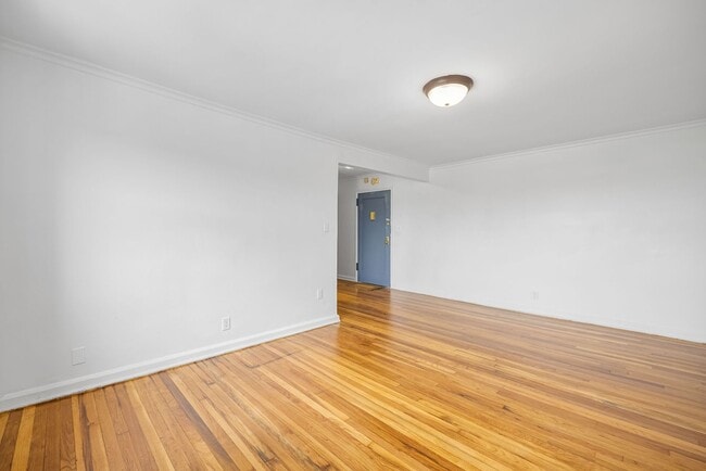 Photo - 2335 Hudson Terrace Unit D6