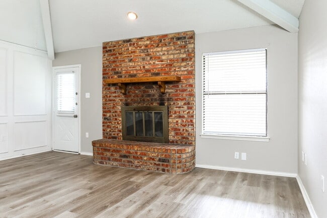 Photo - 7456 Cross Ridge Cir