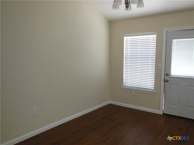 Photo - 1619 Sunspur Rd