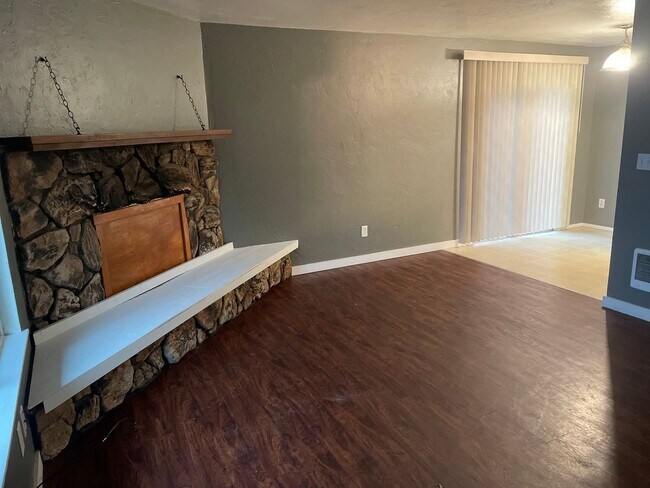 Photo - Pet Friendly 2 Bedroom in Lebanon! Unidad #4