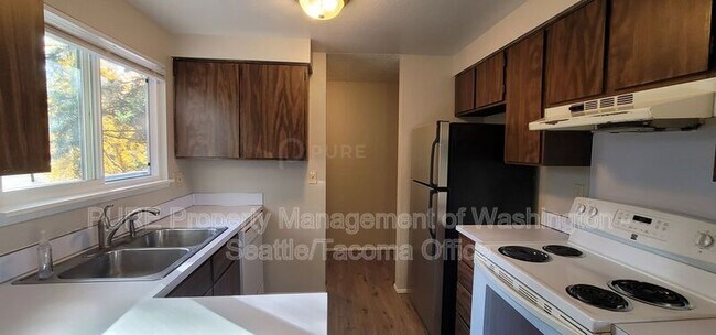 Photo - 5801 13th Ave SE Unidad D