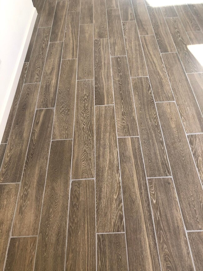 Photo - 147 Coventry Dr