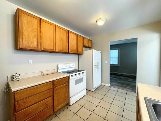 Photo - Nice 4 bedroom Home