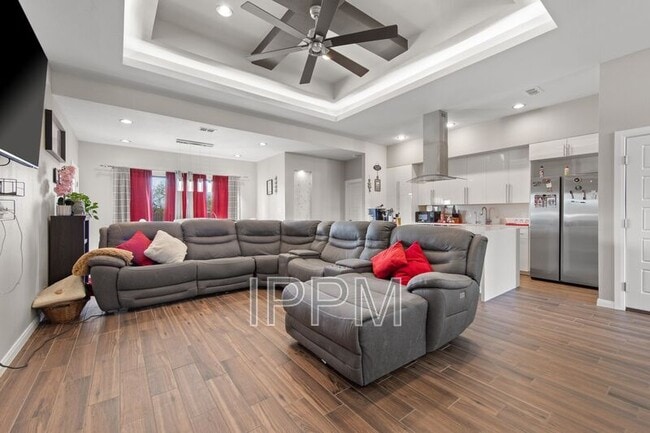 Photo - 30816 Muraya St