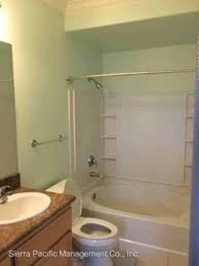 Photo - 256 Unidad B