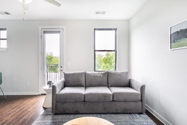 Photo - 1016 18th Ave S Unidad ID1014397P