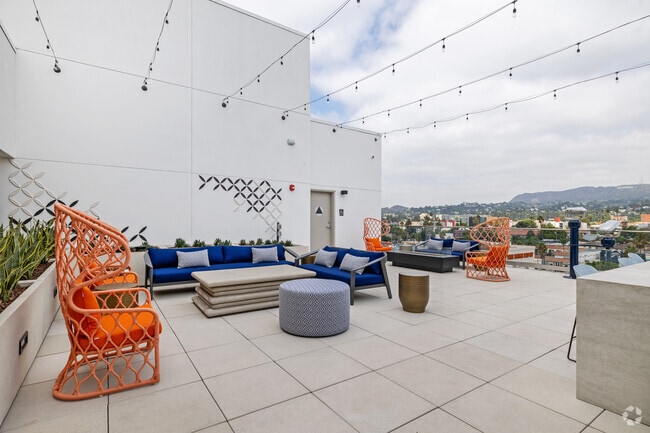 Rooftop Lounge
