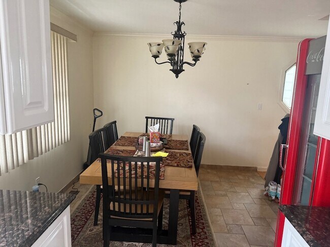 Photo - 284 Semton Blvd