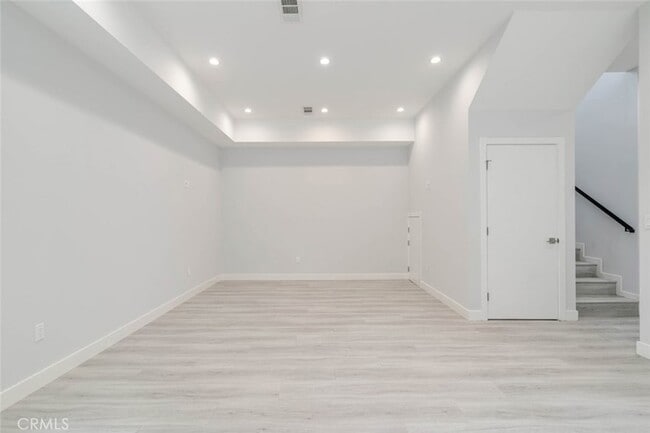 Photo - 9035 Rathburn Ave