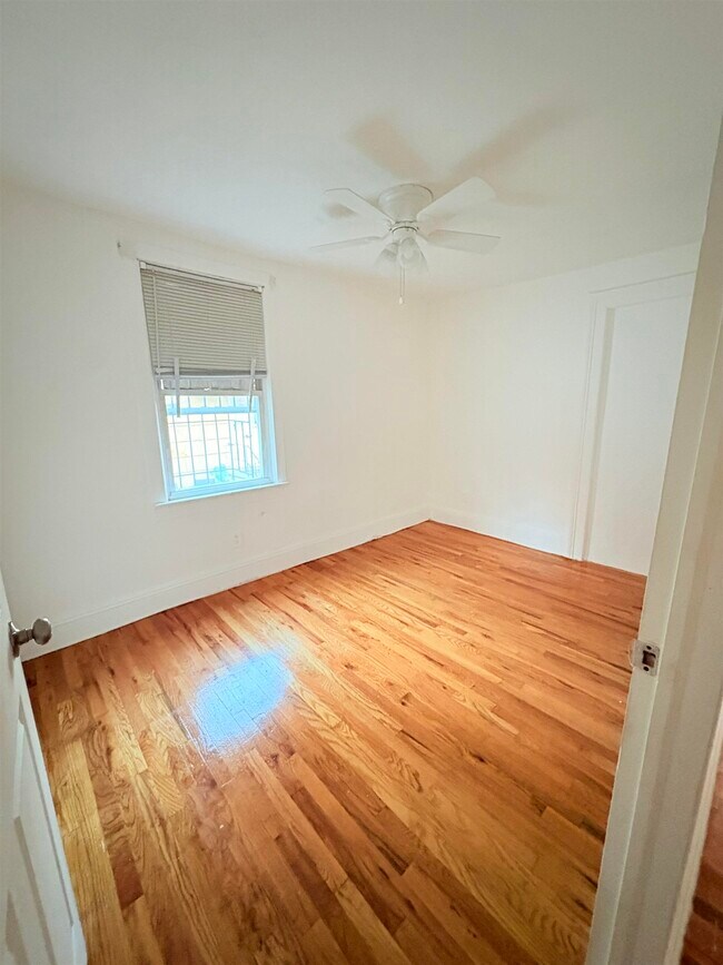 Photo - 189 Garfield Ave