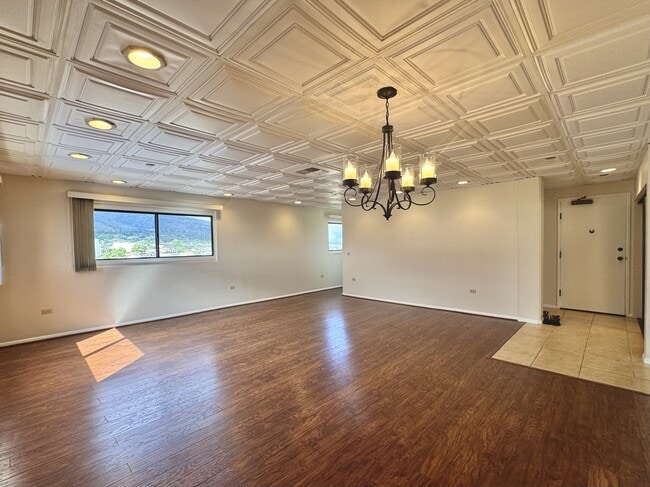 Photo - 1885 Main St