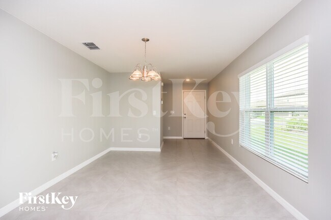 Photo - 986 7th Ave NW