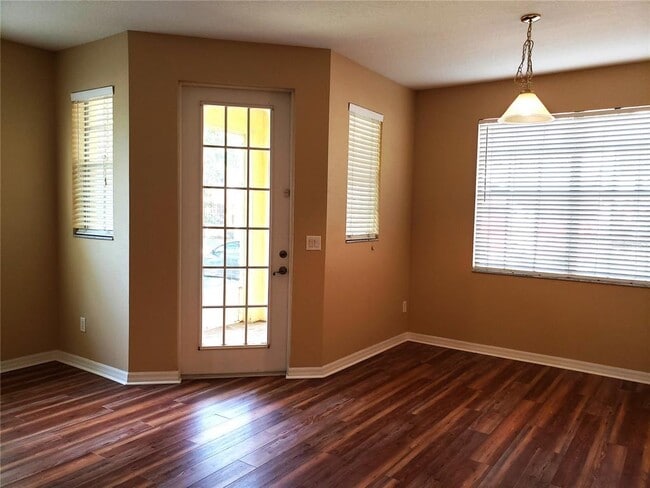 Photo - 3658 Oakdale Cir Unit 100