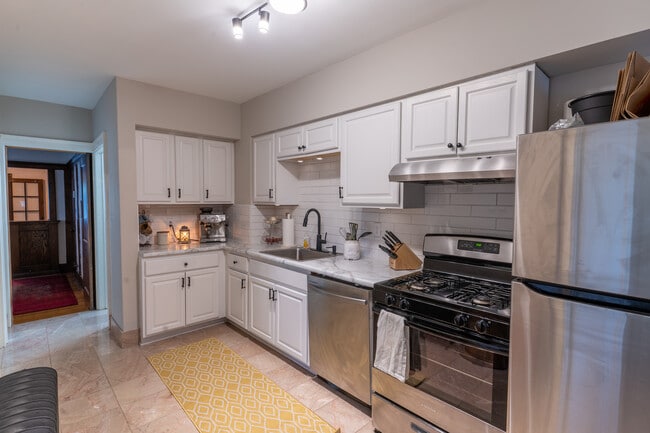 Photo - 3115 Fremont Ave S Unit 2