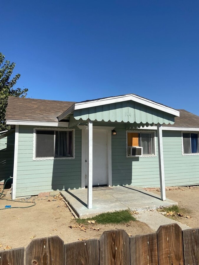 Photo - 104 Buena Vista Pl House
