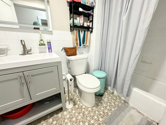 Photo - 146 Gove St Unit 3