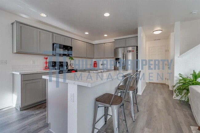 Photo - 3 Bed 2 1/2 Bath