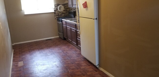 Photo - 10114 Douglas Ct