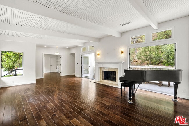 Photo - 9541 Cedarbrook Dr