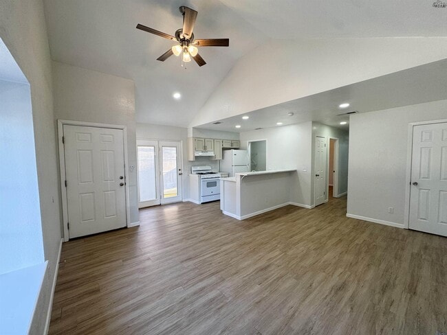 Photo - 4505 Mistletoe Dr