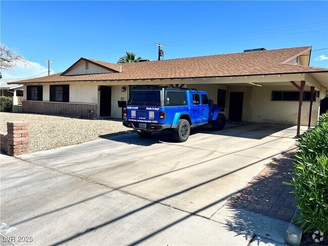 Building Photo - 604 Bonita Ave Rental