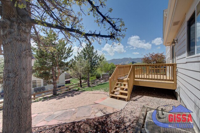 705 Witchhazel Ct