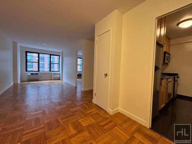 Building Photo - Fourth Avenue Unit 14L