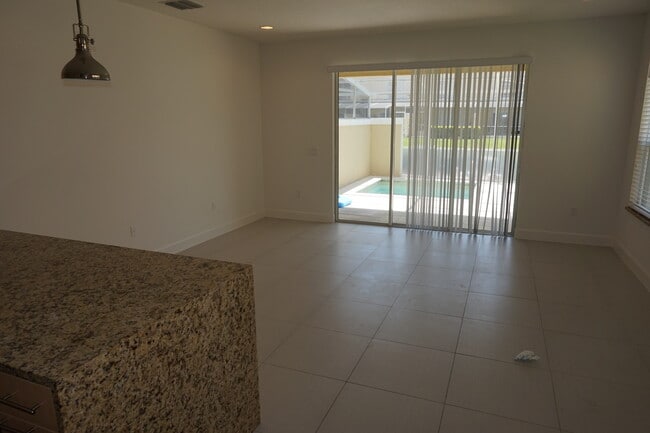 Photo - Spacious 3 Bed 3 Bath Townhome with Pool