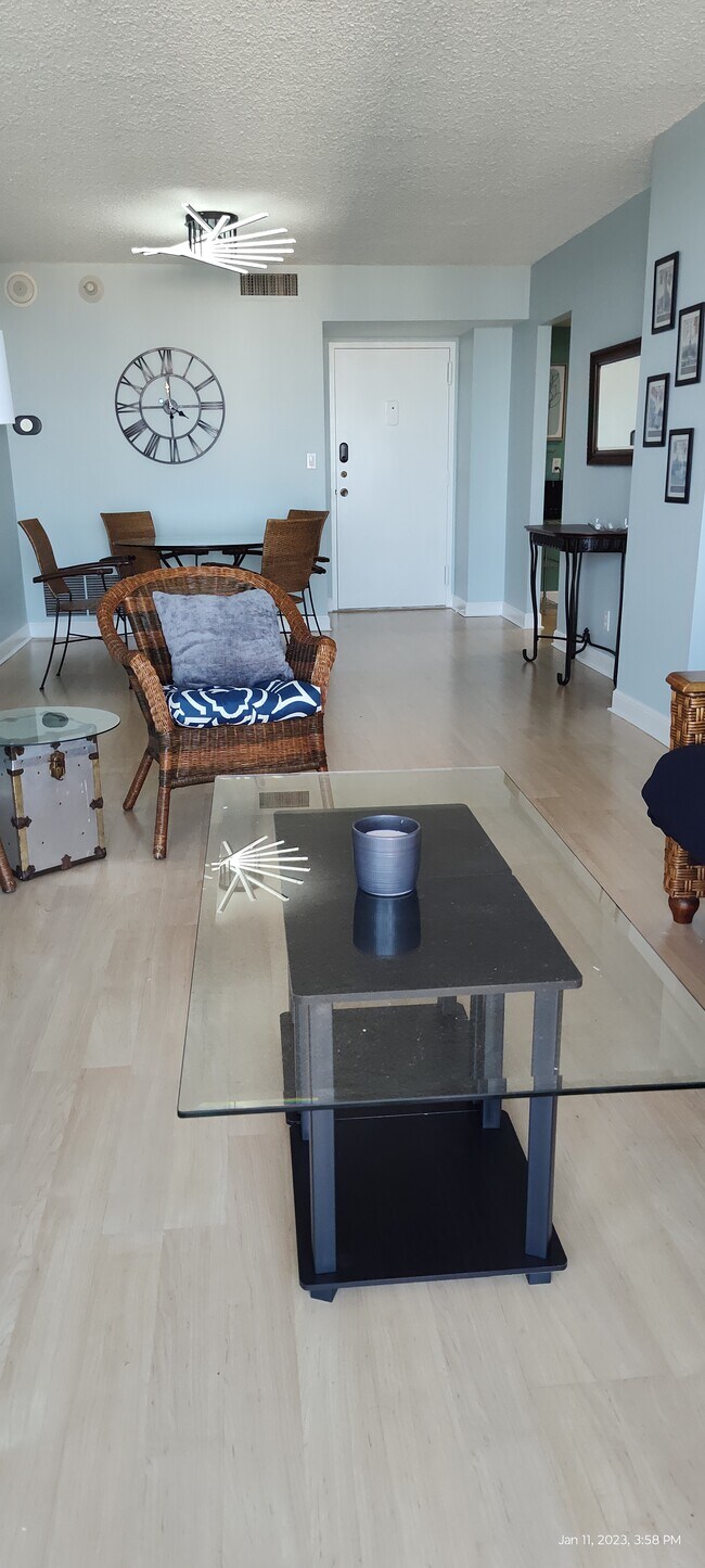 Photo - 101 Briny Ave Unidad 2805