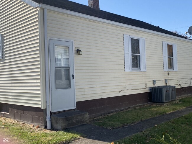 Photo - 702 W 23rd St