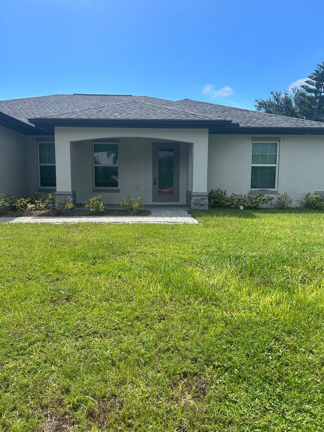 Photo - 4 Bedrooms 2 Baths Single-Family Home in C...