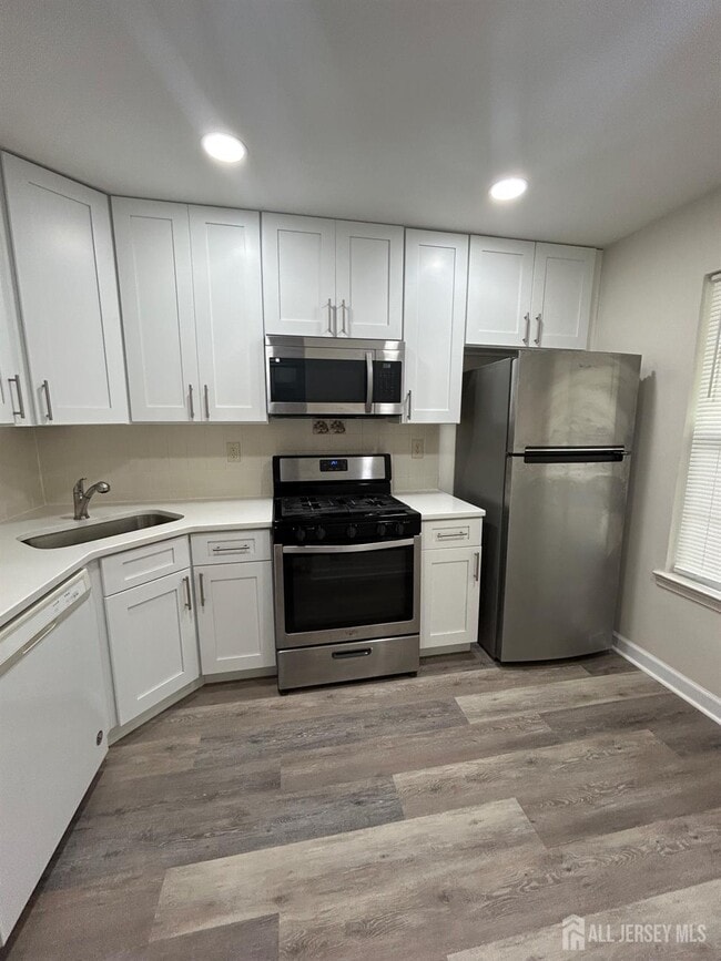 Photo - 351 McDowell Dr