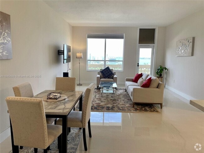 Building Photo - 10185 Collins Ave Unit PH06(+DEN) Rental