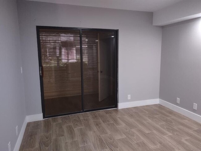 Photo - 5068 Rose Hill Dr Unit 103
