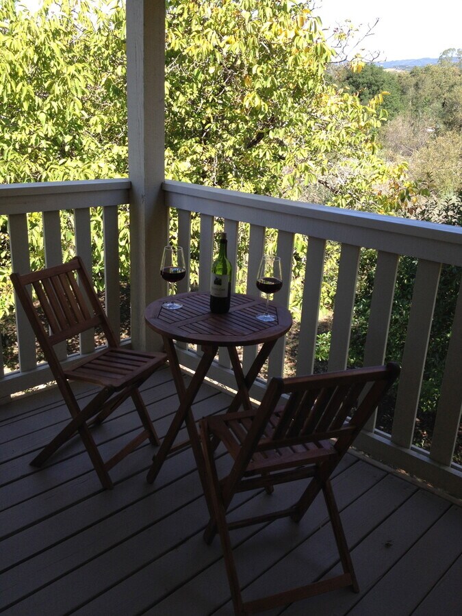 Beautiful Upstairs 2 Bedroom 2 Bathroom - Beautiful Upstairs 2 Bedroom 2 Bathroom