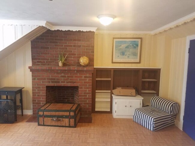 Building Photo - 16 Pinckney St