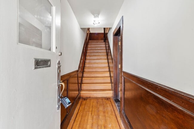 Photo - Sophisticated Lake Street Unit 166