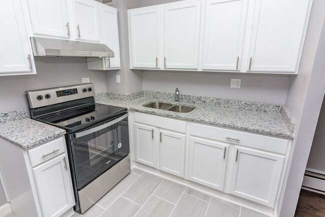 Photo - 7130 S Jeffery Blvd