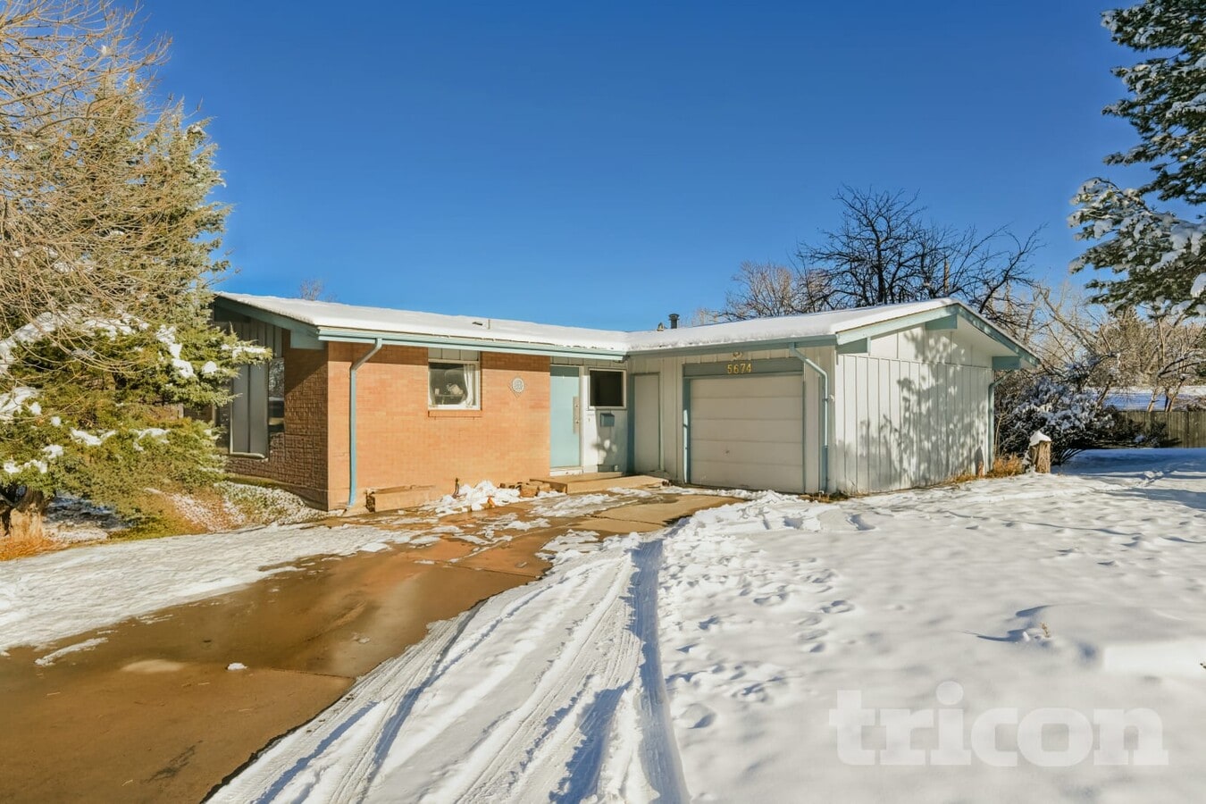 Photo - 5674 W Chestnut Ave