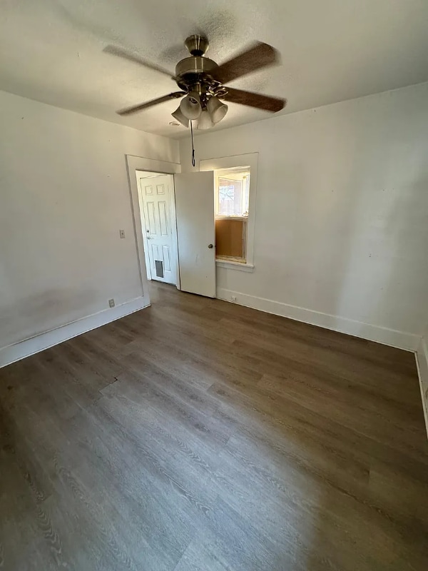 Photo - 225 SE Vine Ln